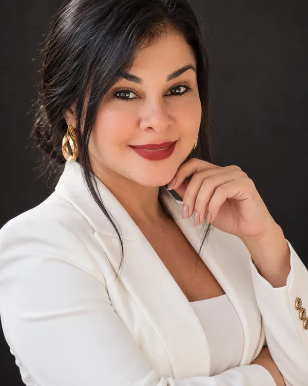 Adriana Oliveira, consultora de negócios da Consórcios Londrina Adriana Oliveira, consultora de negócios da Consórcios Londrina